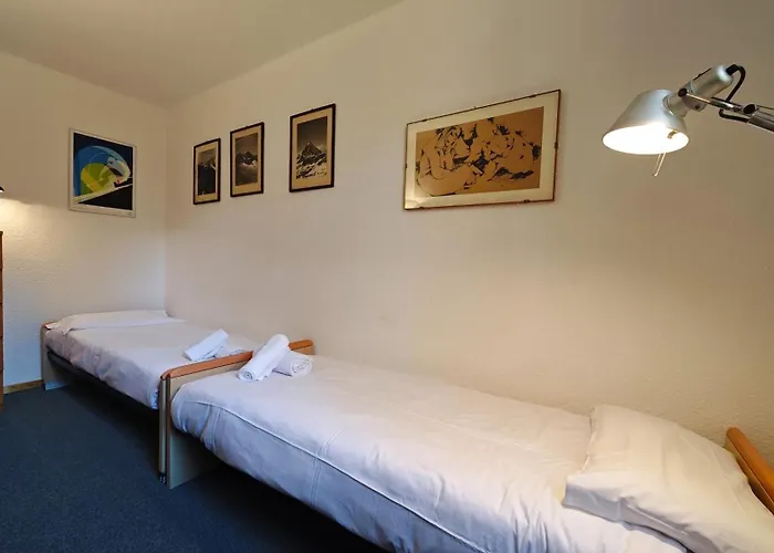 Hostdomus - Sansicario Design R10 * Mollieres