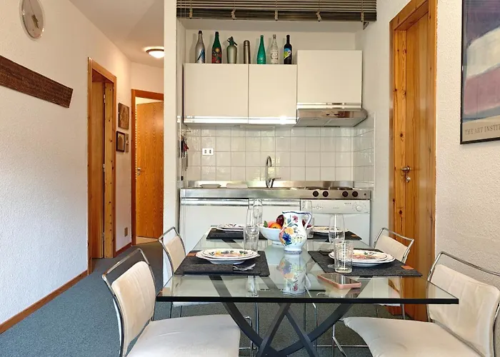 Hostdomus - Sansicario Design R10 Apartament *